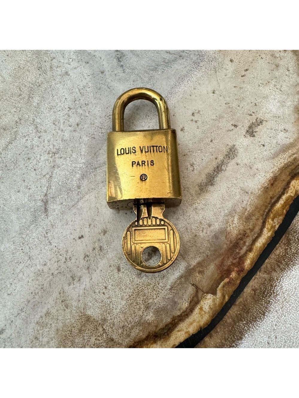 Listing for ONLY ONE 200 series Louis Vuitton Lock and Key - 203, 205 or 222 - Picture 9 of 13